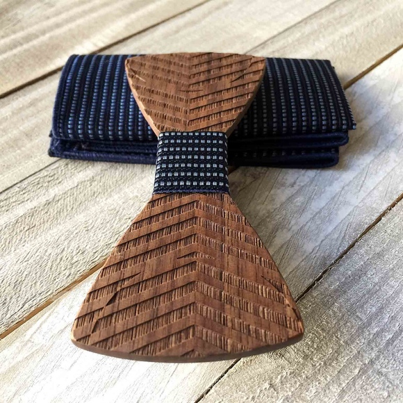 Men’s Wooden Bow Tie - Picture 5 of 8